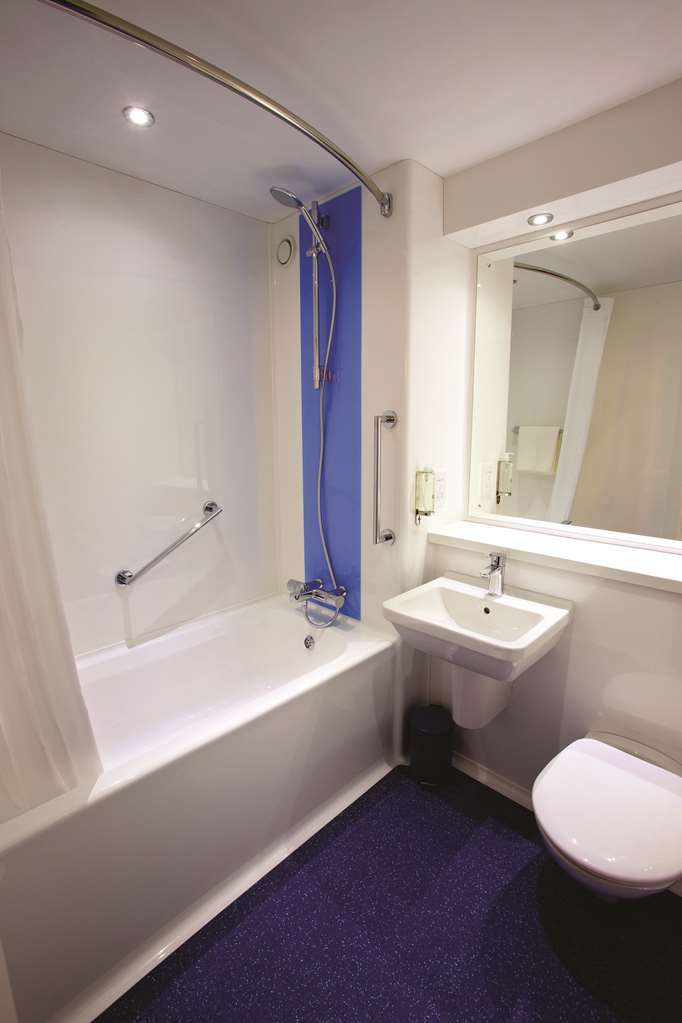 Travelodge Nottingham Riverside 객실 사진